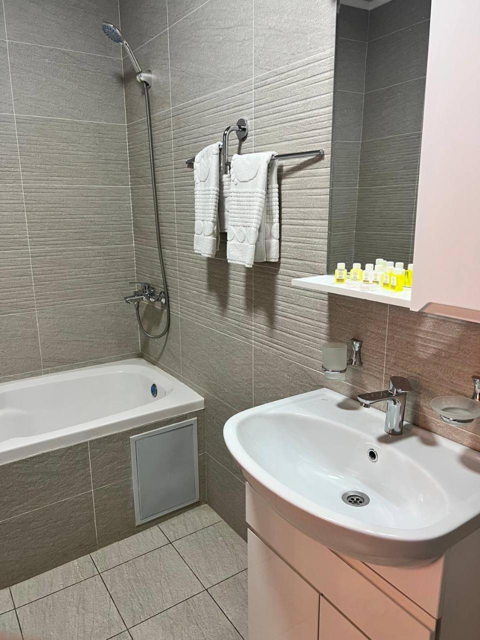 Orzu Hotel Namangan Eksteriør bilde