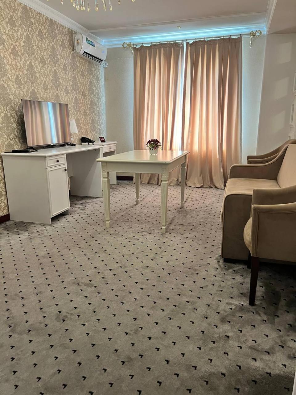 Orzu Hotel Namangan Eksteriør bilde