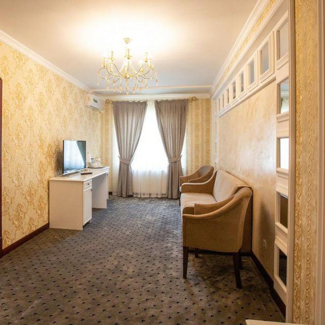 Orzu Hotel Namangan Eksteriør bilde